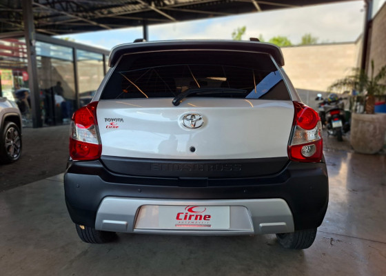 Toyota ETIOS CROSS 1.5 Flex 16V 5p Mec. 2016 Flex Flex