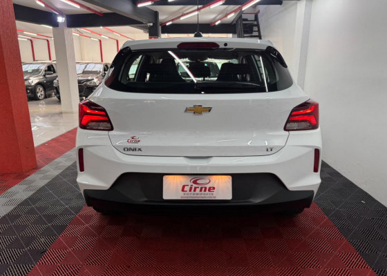 GM - Chevrolet ONIX HATCH LT 1.0 12V Flex 5p Mec. 2025 Flex