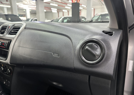 Renault LOGAN Authentique Flex 1.0 12V 4p 2020 Flex Flex