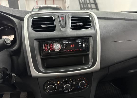 Renault LOGAN Authentique Flex 1.0 12V 4p 2020 Flex Flex