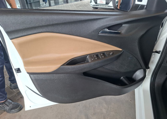 GM - Chevrolet ONIX HATCH 1.0 12V TB Flex 5p Aut. 2021 Flex