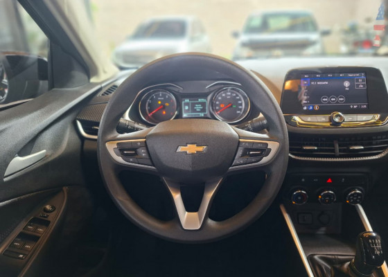 GM - Chevrolet ONIX SEDAN Plus LT 1.0 12V Flex 4p Mec. 2020 Flex