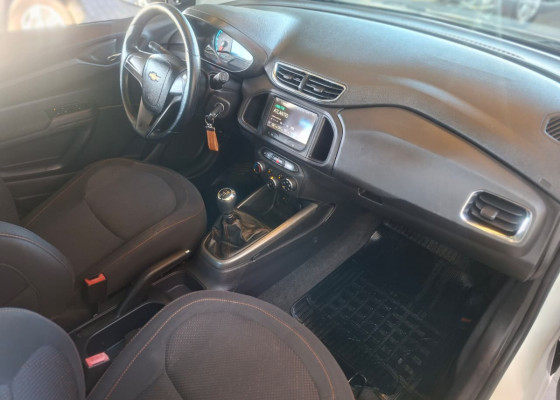 GM - Chevrolet ONIX HATCH LTZ 1.4 8V FlexPower 5p Mec. 2014 Flex