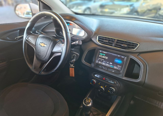GM - Chevrolet ONIX HATCH LTZ 1.4 8V FlexPower 5p Mec. 2014 Flex