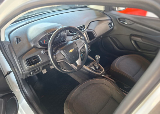 GM - Chevrolet ONIX HATCH LTZ 1.4 8V FlexPower 5p Mec. 2014 Flex