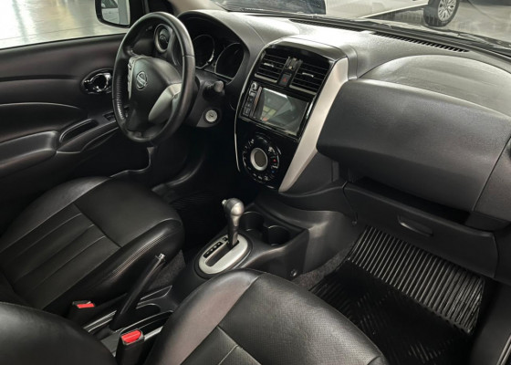 Nissan VERSA SL 1.6 16V FlexStart 4p Aut. 2019 Flex