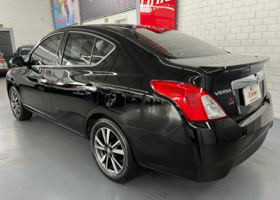 Nissan VERSA SL 1.6 16V FlexStart 4p Aut. 2019 Flex